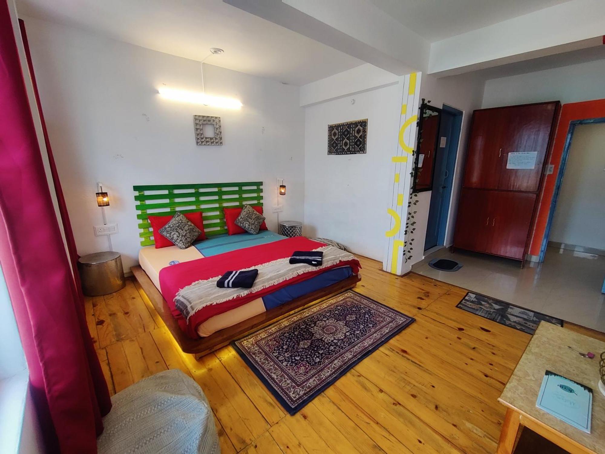 Mitra Mcleodganj Hostel McLeod Ganj Exterior photo
